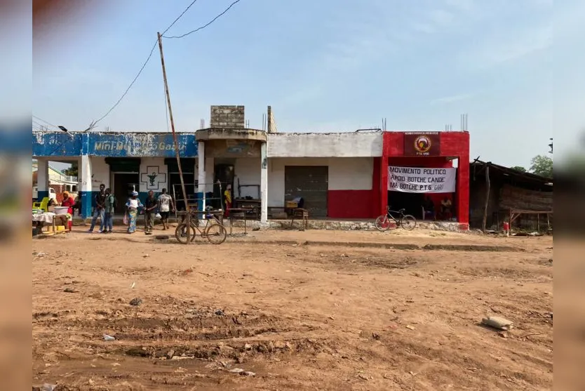  missão pastoral na África, em Bafatá região no centro-norte da Guiné-Bissau 