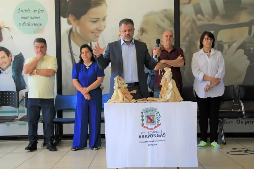  A celebração foi ministrada pelo vereador Cecéu, Padre Noel Ribeiro da Silva, da Paróquia Santo Antônio de Pádua, e também pelo pastor e vereador Rodrigo de Deus 