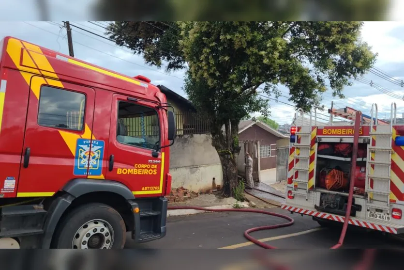  A residência ficou completamente destruída. 