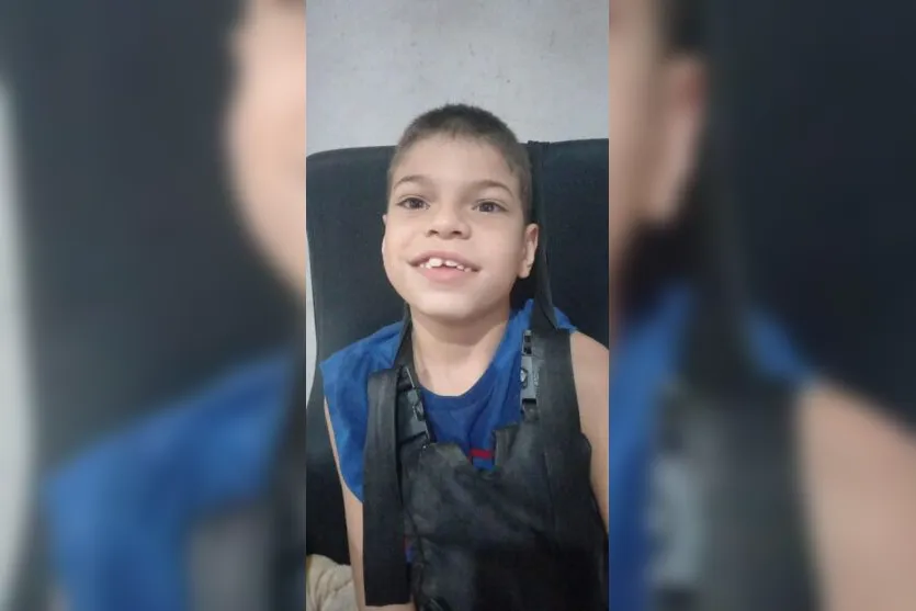  Luan Pedro, de 8 anos, tem paralisia cerebral 