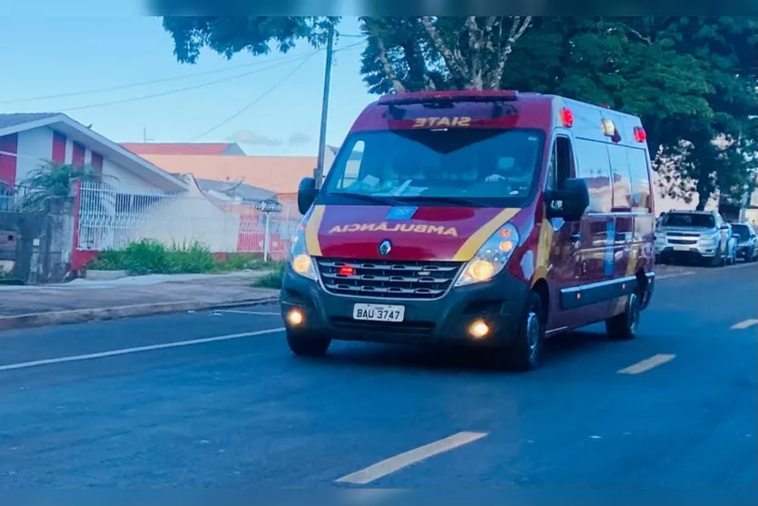 Motociclista inconsciente é atendido após acidente na Av. Aviação