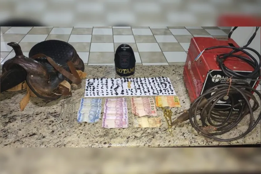 Mulher é presa no Michel Soni por tráfico de drogas e receptação