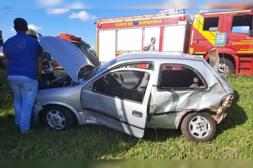  No veículo estavam também o motorista, de 75 anos, e dois passageiros 