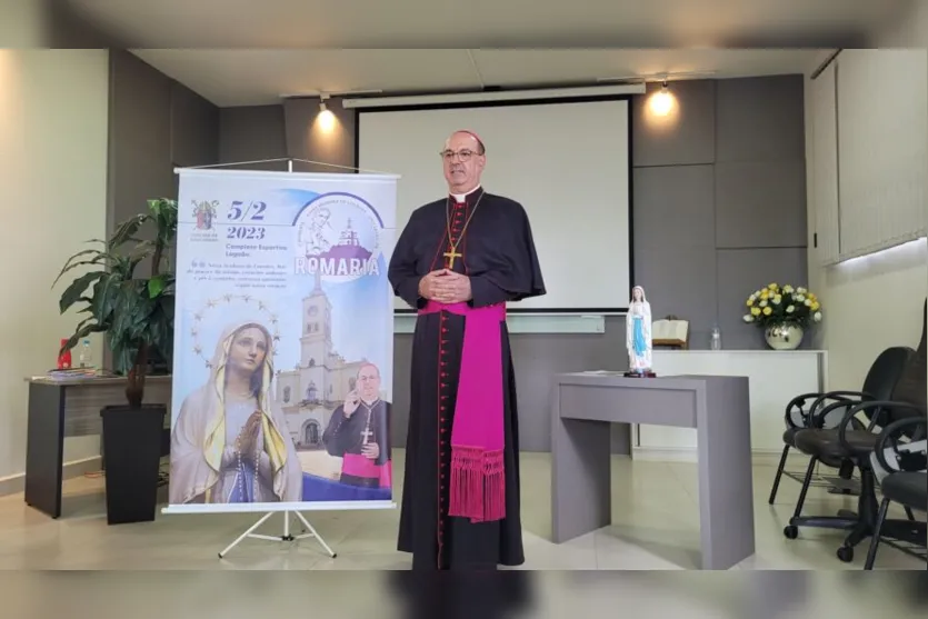  Segundo o Bispo Dom Carlos José, o momento é importante e feliz, pois a igreja e os romeiros voltam a se reunir após dois anos de restrições 