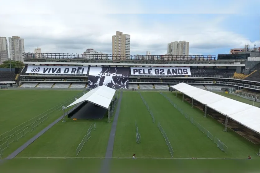  Vila Belmiro está pronta para a despedida do Rei Pelé. 