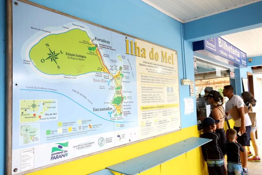  A Ilha do Mel, um dos principais destinos turísticos do Paraná, foi campeã de visitações 