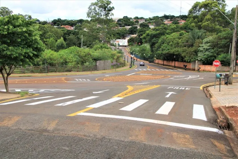 Arapongas investe mais de R$ 212 mil no reforço da sinalização viária