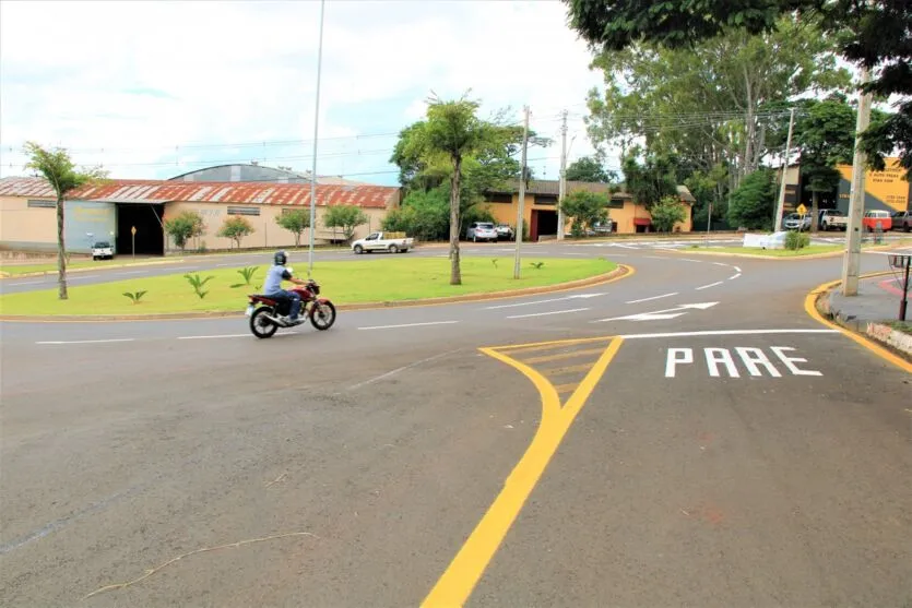 Arapongas investe mais de R$ 212 mil no reforço da sinalização viária