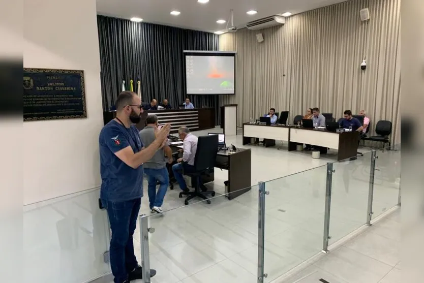 Câmara de Apucarana aprova obrigatoriedade de intérprete de Libras