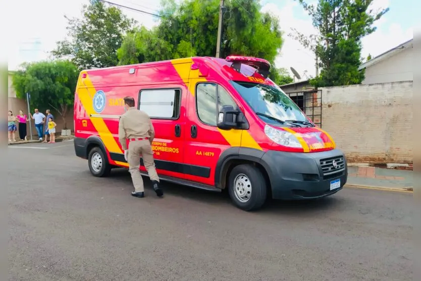 Casal fica ferido após colisão entre moto e carro no Núcleo João Paulo