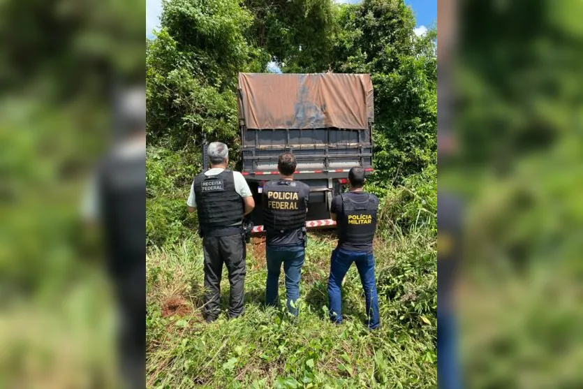 Cerca de 600 caixas de cigarros são apreendidas na PR-272