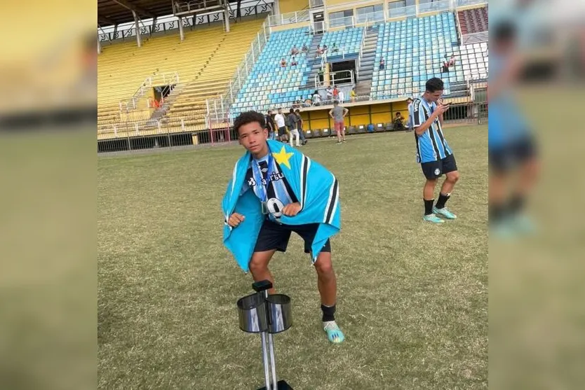  Garoto vem conquistando títulos na base do clube gaúcho 