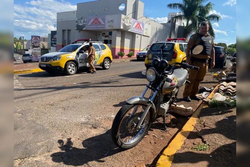 Ladrão é contido por populares após tentar furtar moto em Apucarana