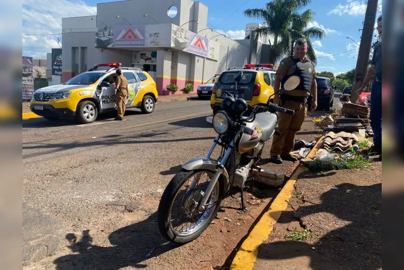  O homem foi preso após ser flagrado furtando uma motocicleta na Rua São Paulo 