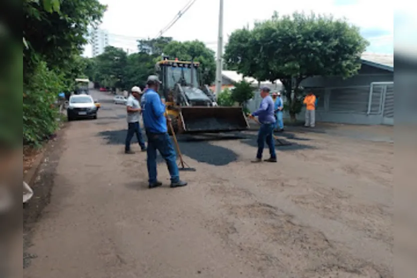 Prefeitura realiza operação 'tapa buracos' e anuncia obras de recape