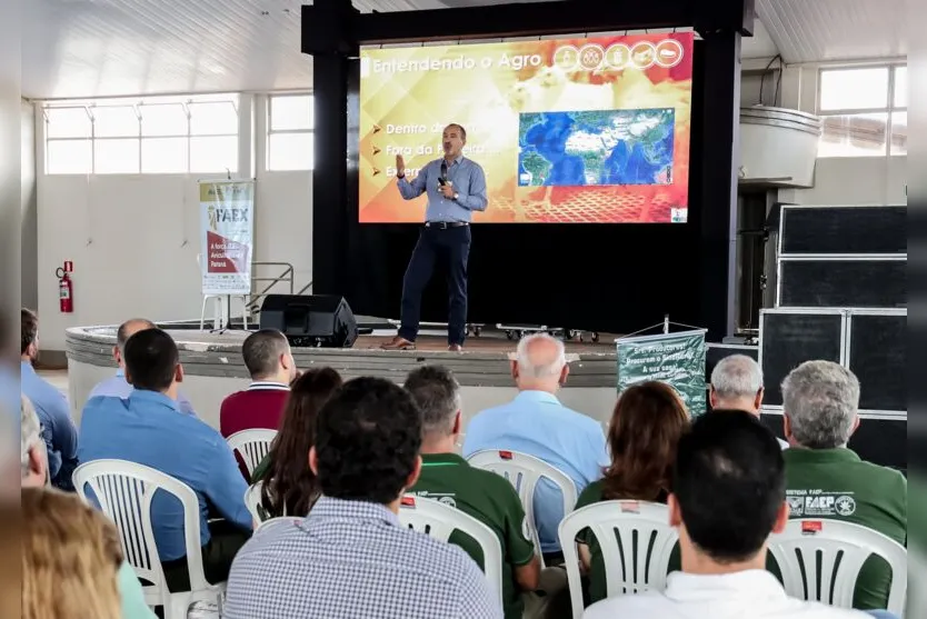 Apucarana sedia primeira feira FAEX de avicultura do Paraná