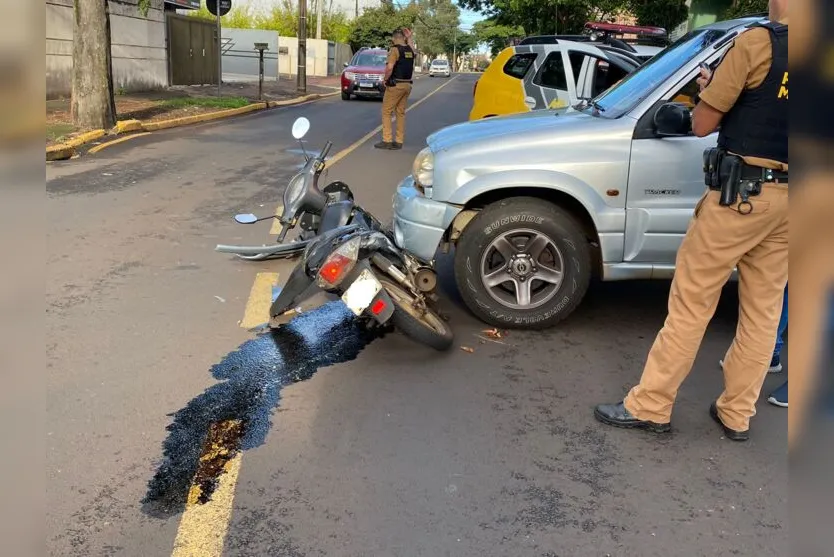 Carro derruba motocicleta; mãe e filha ficam feridas em Apucarana