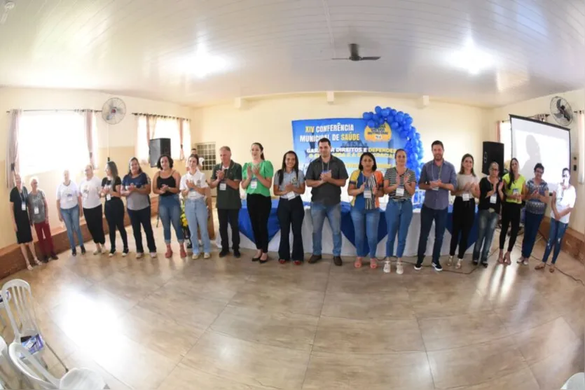  O evento contou com a presença de diversas autoridades locais e regionais 