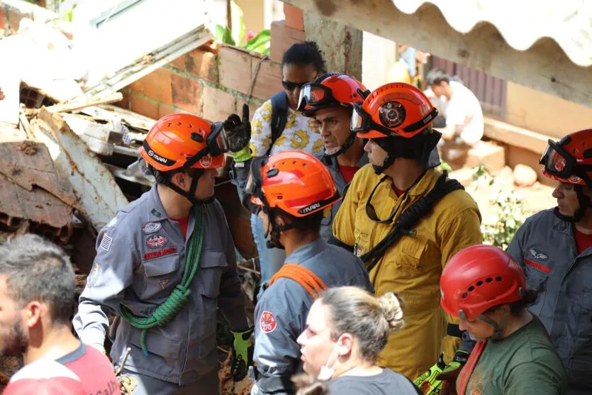 Paraná enviará equipe para ajudar vítimas de temporal em SP