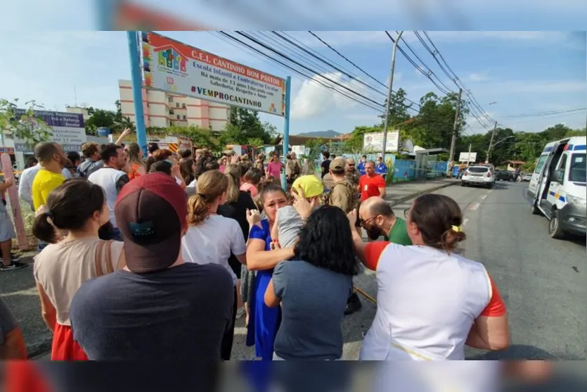  As outras crianças já foram retiradas e entregues aos pais 