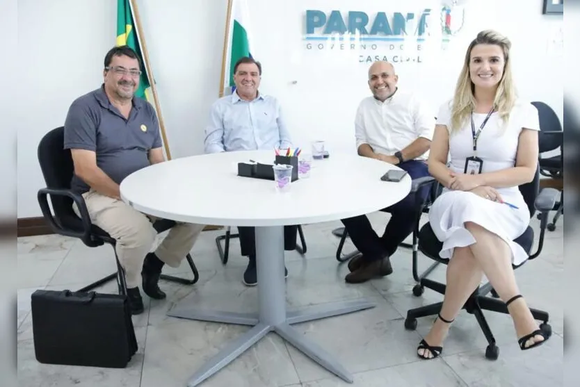  Comitiva foi recebida em várias secretarias 