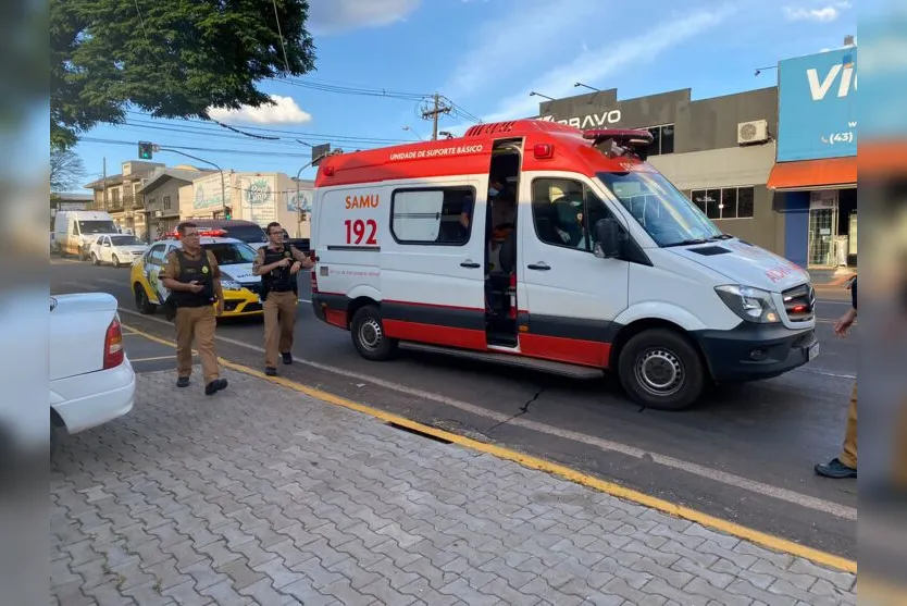  Uma ambulância do Serviço de Atendimento Móvel de Urgência (Samu) foi chamada 