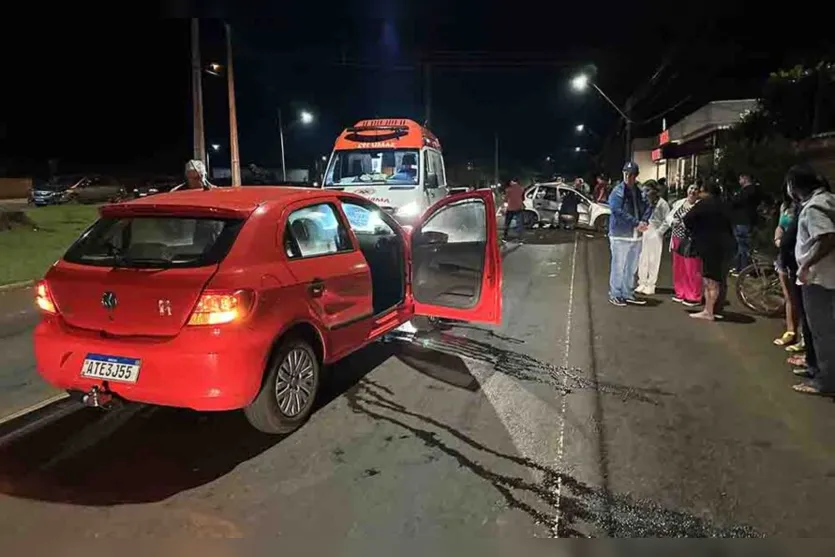  A colisão aconteceu na esquina da Av.  Natael Emerenciano Júnior (prolongamento da PR-082) com a Rua Laércio Costa 