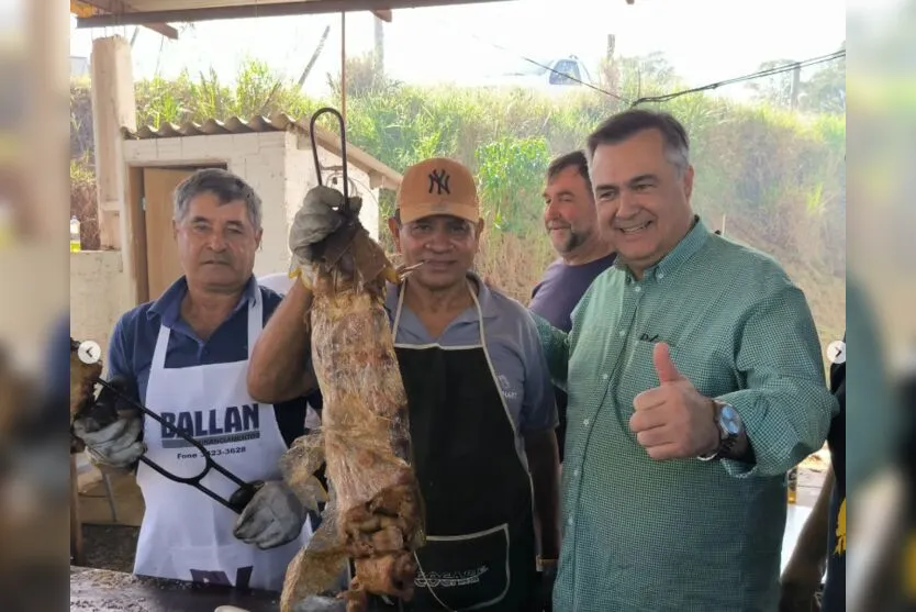 Beto Preto prestigia festa em Novo Itacolomi