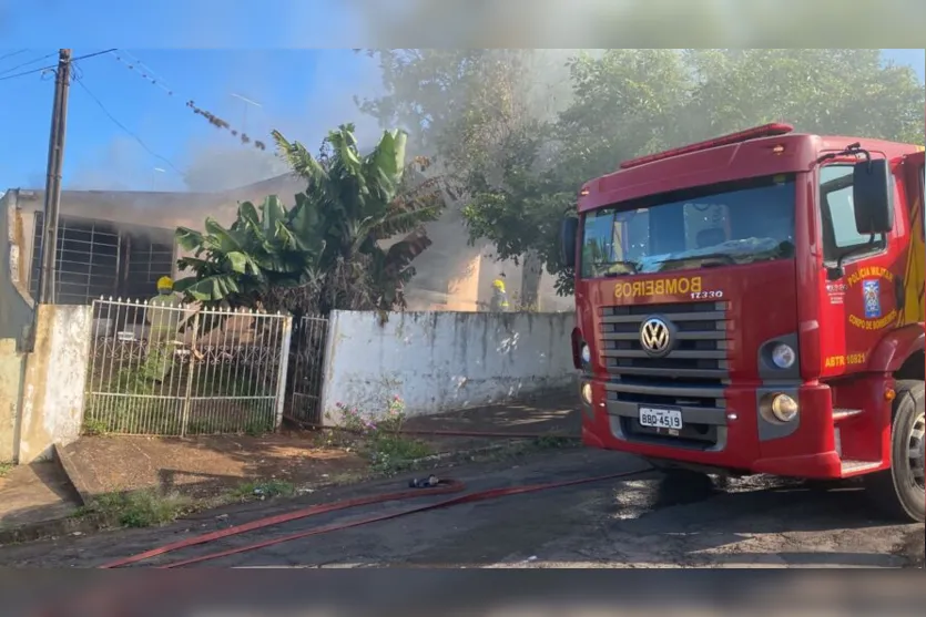  Bombeiros foram chamados na tarde desta sexta 