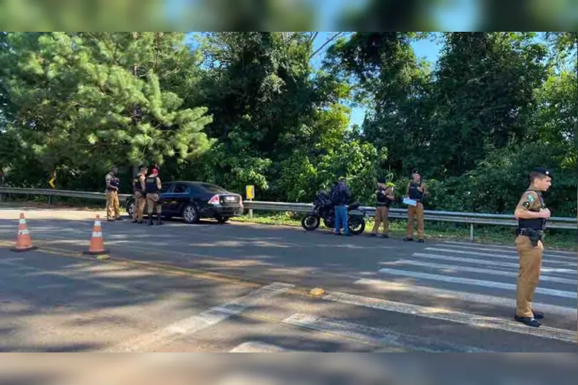  Nesta sexta-feira, o policiamento ocorre no Porto Ubá, em Lidianópolis. 