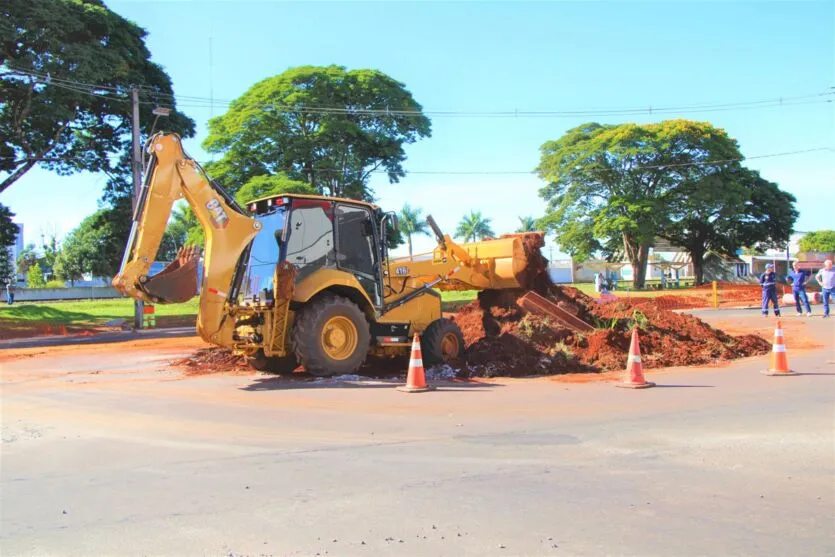  Obras são realizadas para melhorar o trânsito de Arapongas 