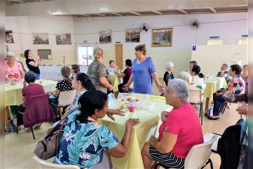  Prefeitura promoveu atividades alusivas ao Dia das Mães 