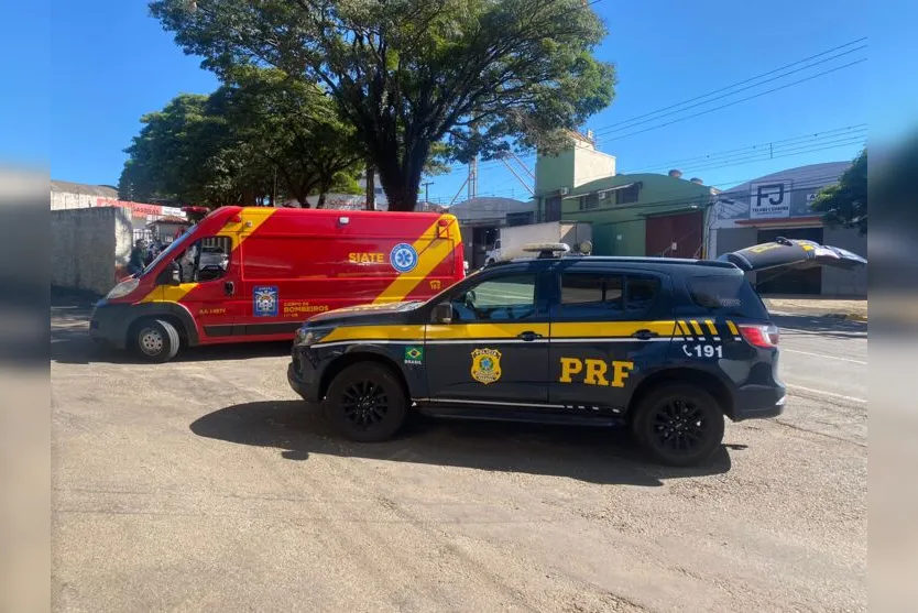  Socorristas do Siate, do Corpo de Bombeiros estiveram no local para atender a ocorrência. 