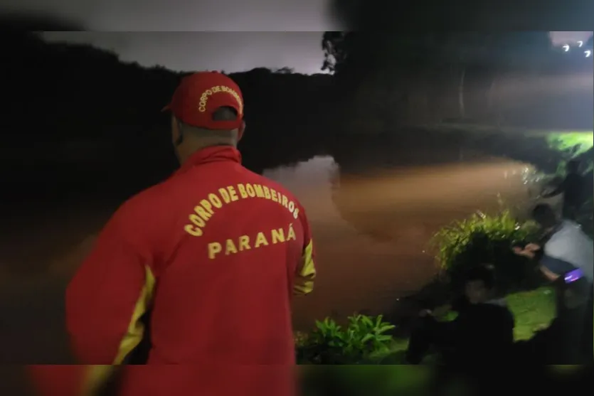 Bombeiros de Apucarana buscam por pessoa desaparecida em represa