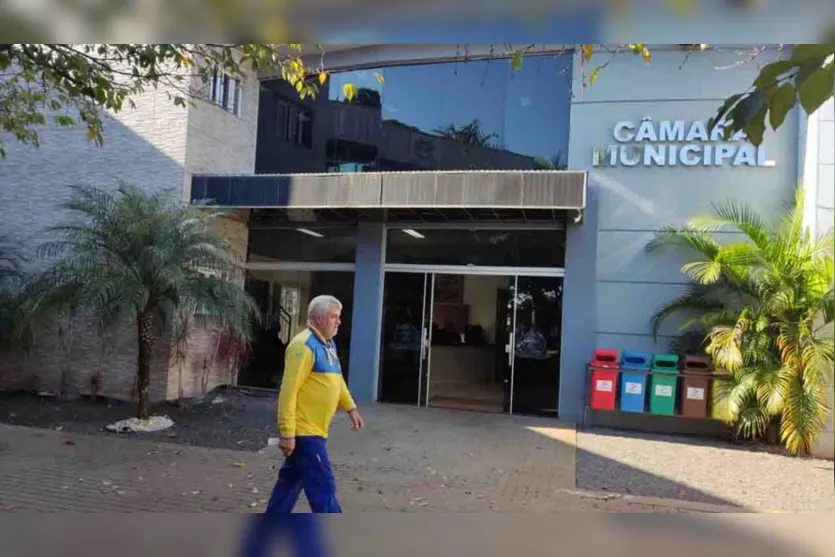  Locação de dois veículos gerou polêmica nos últimos dias em Ivaiporã 