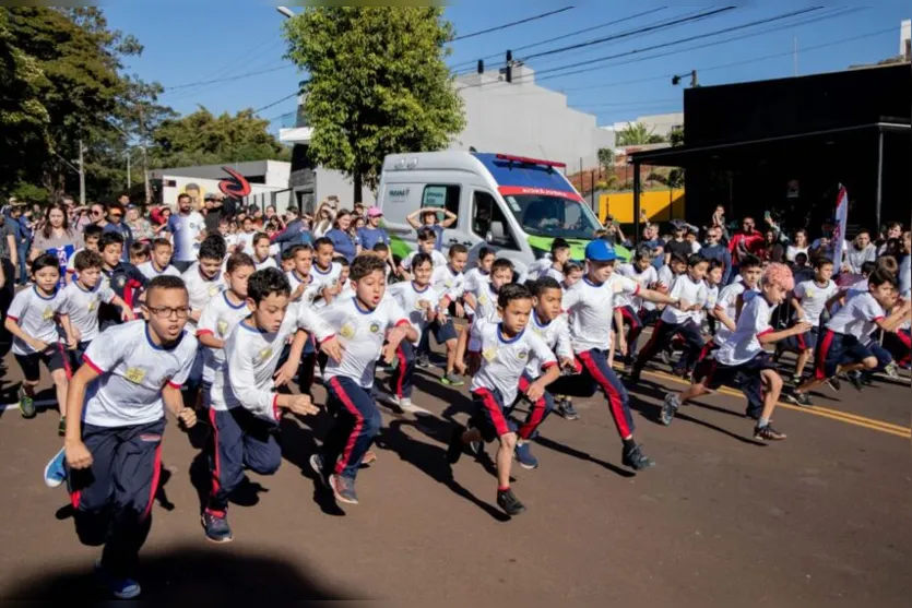  O evento reuniu mais de 700 alunos/atletas 