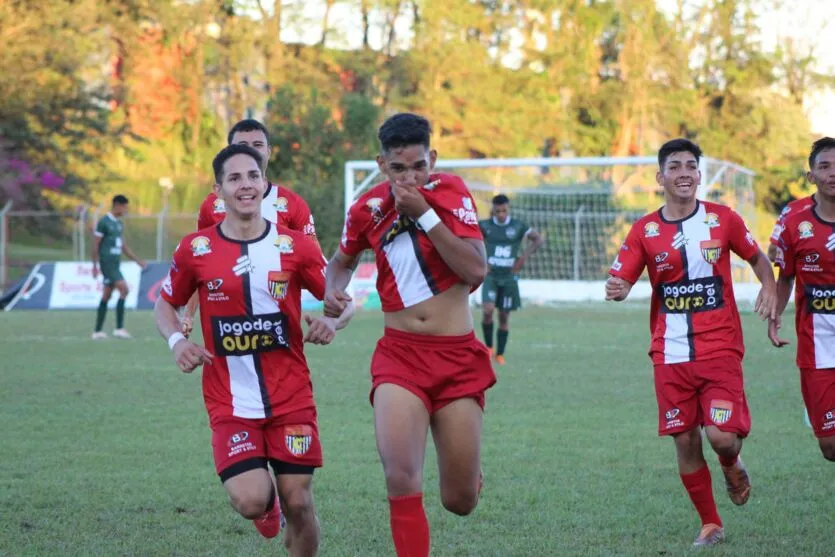  Os gols  foram marcados pelos jogadores Hugo, Allan e Robert 