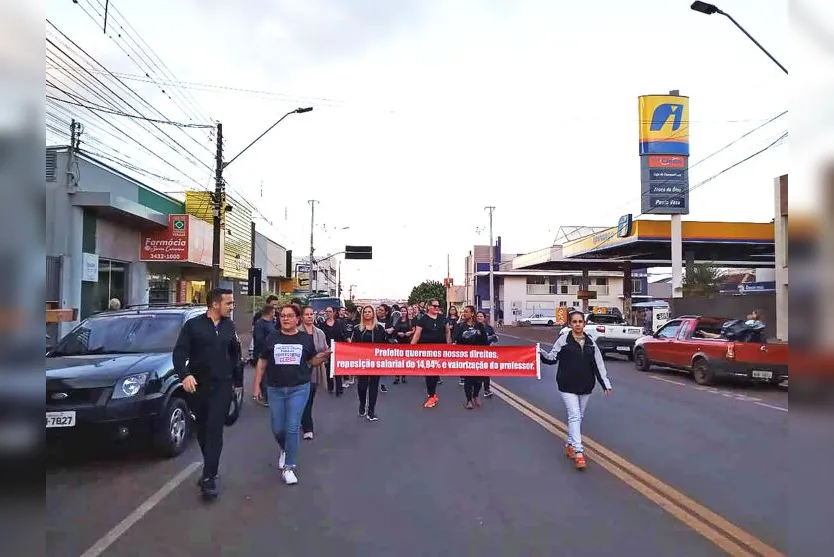  Passeata foi feita na Avenida Getúlio Vargas 