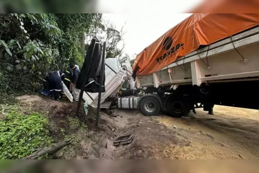  A colisão aconteceu na manhã desta sexta (7) 