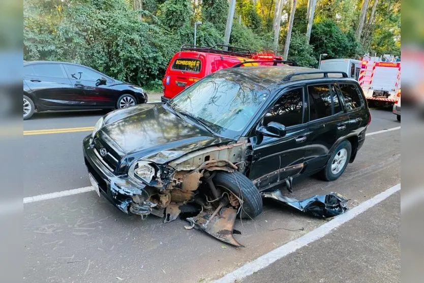  Colisão violenta foi registrada nesta manhã na Avenida Jaboti 