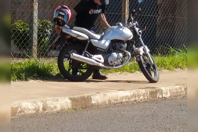  Moto é retirada de rua após acidente em Apucarana 