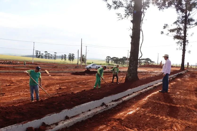  Visita as obras do Parque de Exposições de Ivaiporã 