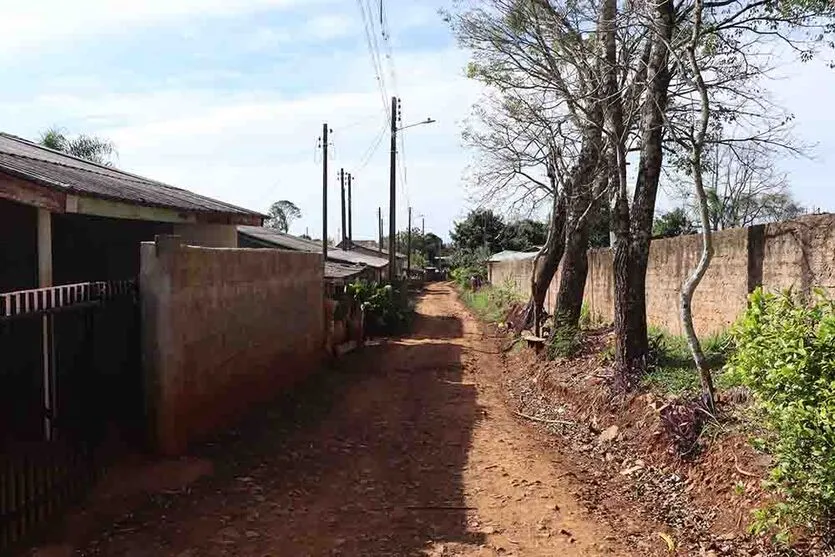  As famílias que serão favorecidas com o programa residem próximo ao cemitério / Foto: Assessoria de Imprensa – Prefeitura de Ivaiporã 