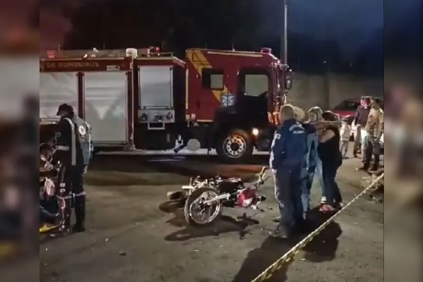 Colisão entre moto e carro deixa dois homens feridos em Apucarana