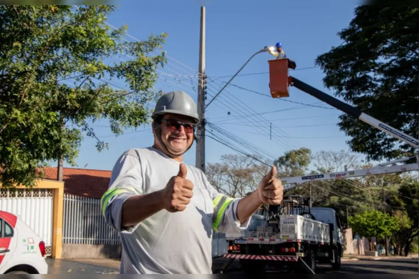 Moradores do 'Parigot de Souza' aprovam nova iluminação em LED