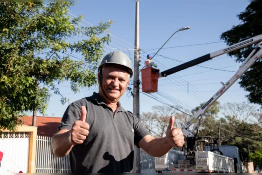 Moradores do 'Parigot de Souza' aprovam nova iluminação em LED