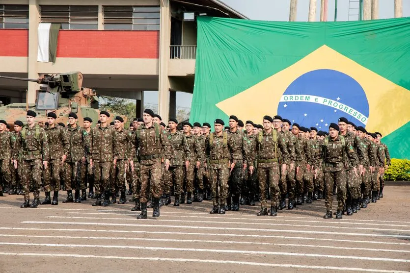  O prefeito Junior da Femac destacou o compromisso à bandeira nacional 