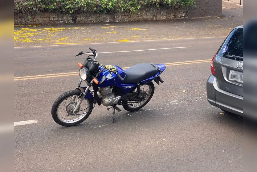Colisão entre moto e carro deixa motociclista ferido em Apucarana