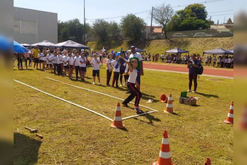 Mais de 600 alunas disputaram o 6º Festival de Atletismo; confira