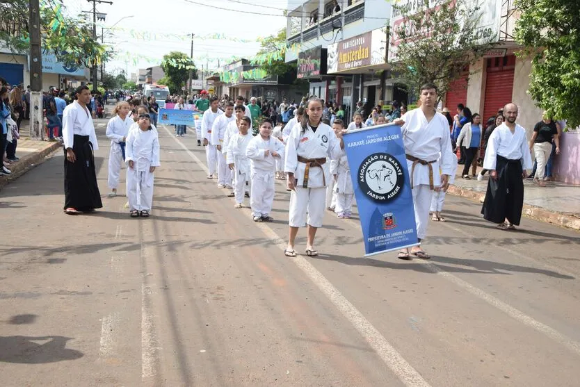  O evento aconteceu na Avenida Paraná na manhã de quinta-feira (7). 